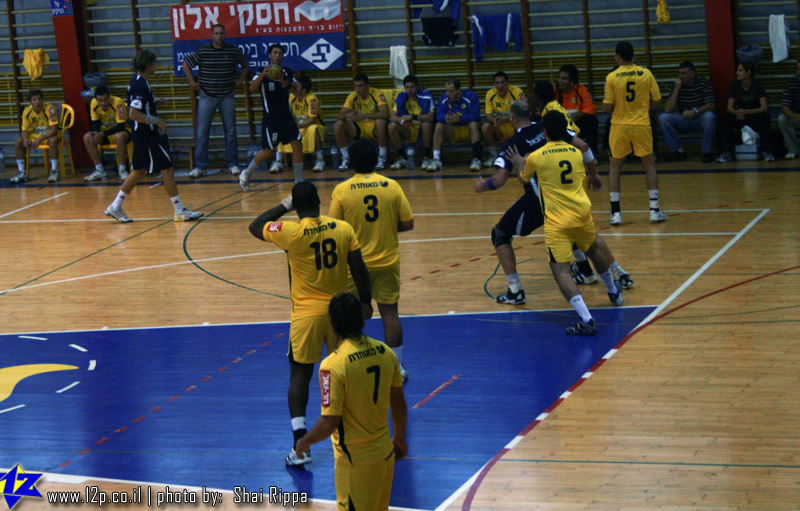 צולם על ידי השחקן ה-12 - כל הזכויות שמורות