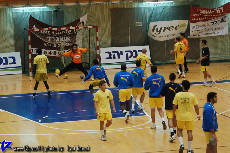 צולם על ידי השחקן ה-12 - כל הזכויות שמורות