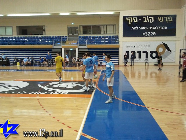 צולם על ידי השחקן ה-12 - כל הזכויות שמורות