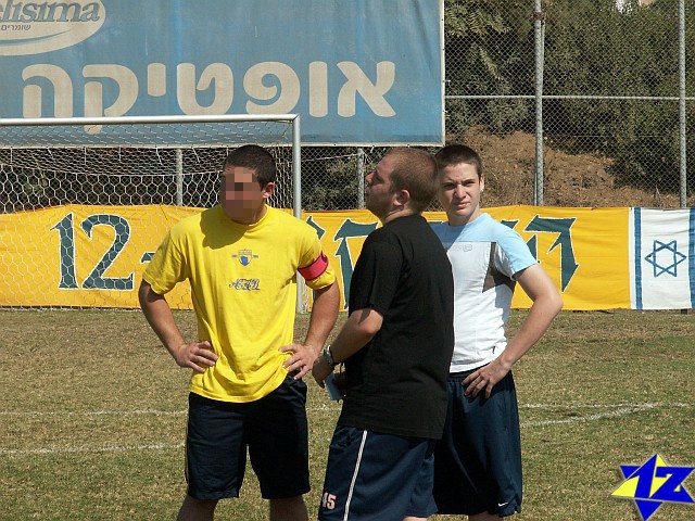 צולם על ידי השחקן ה-12 - כל הזכויות שמורות