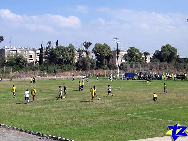צולם על ידי השחקן ה-12 - כל הזכויות שמורות