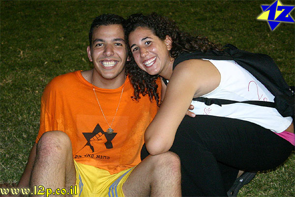 צולם על ידי השחקן ה-12 - כל הזכויות שמורות