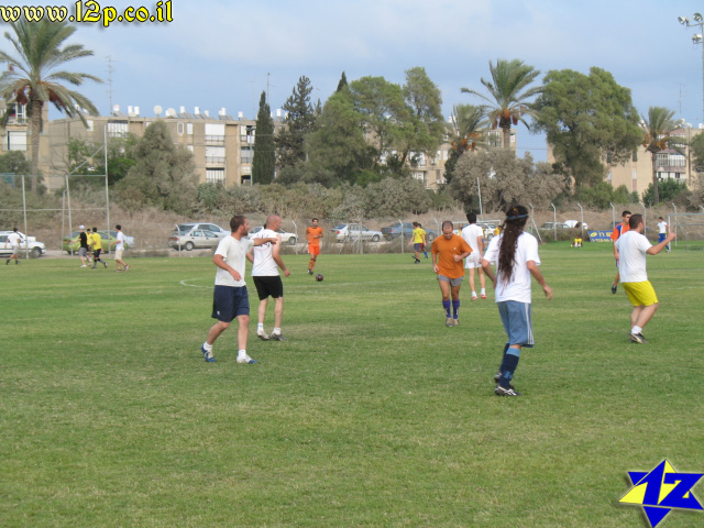 צולם על ידי השחקן ה-12 - כל הזכויות שמורות