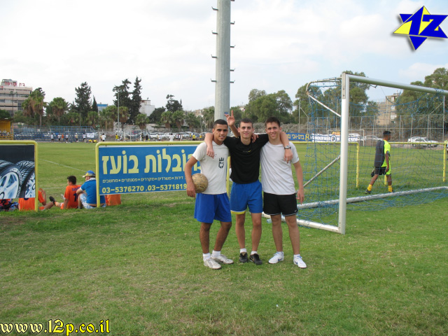 צולם על ידי השחקן ה-12 - כל הזכויות שמורות