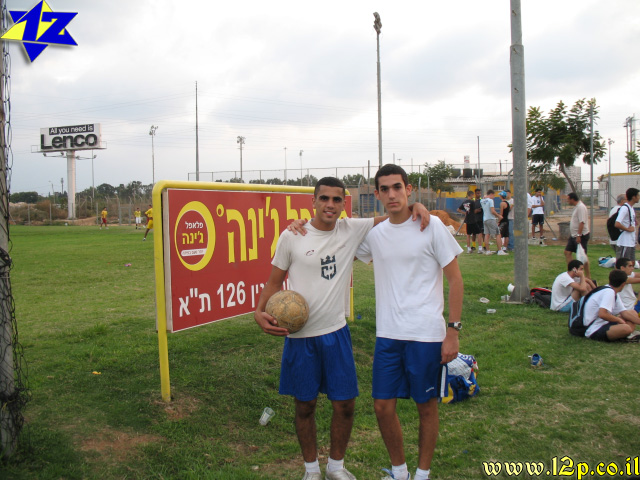 צולם על ידי השחקן ה-12 - כל הזכויות שמורות