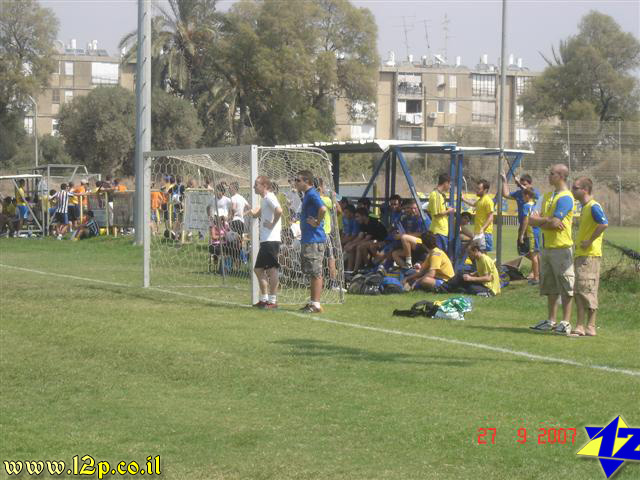 צולם על ידי השחקן ה-12 - כל הזכויות שמורות