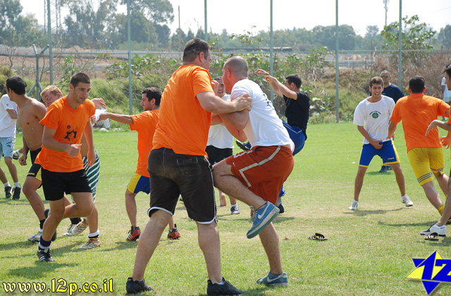 צולם על ידי השחקן ה-12 - כל הזכויות שמורות