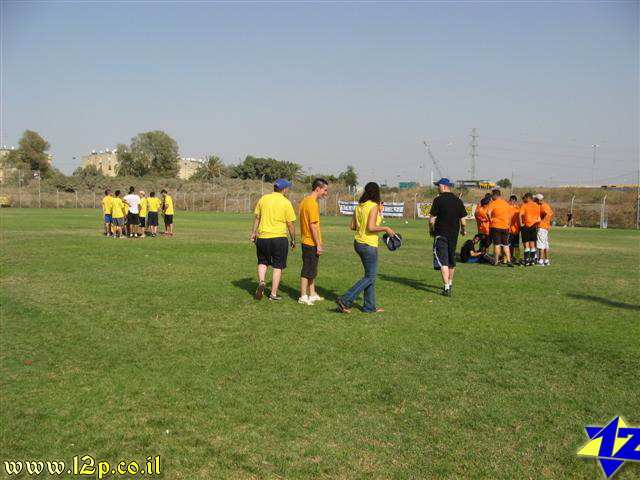 צולם על ידי השחקן ה-12 - כל הזכויות שמורות