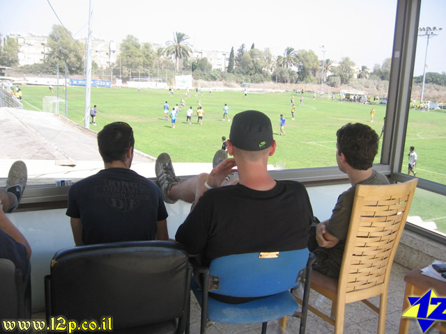 צולם על ידי השחקן ה-12 - כל הזכויות שמורות