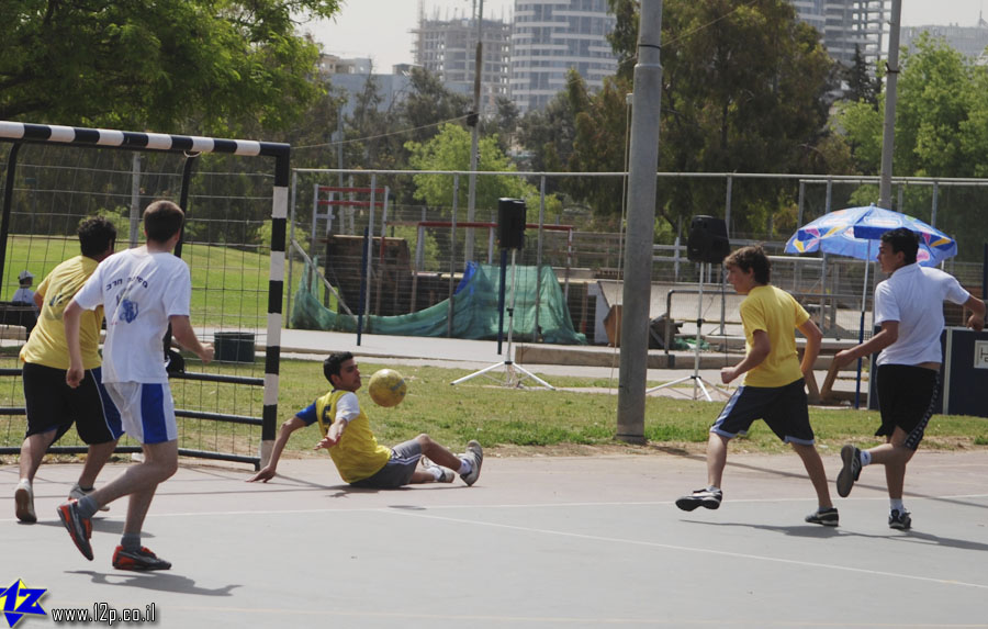 צולם על ידי השחקן ה-12 - כל הזכויות שמורות
