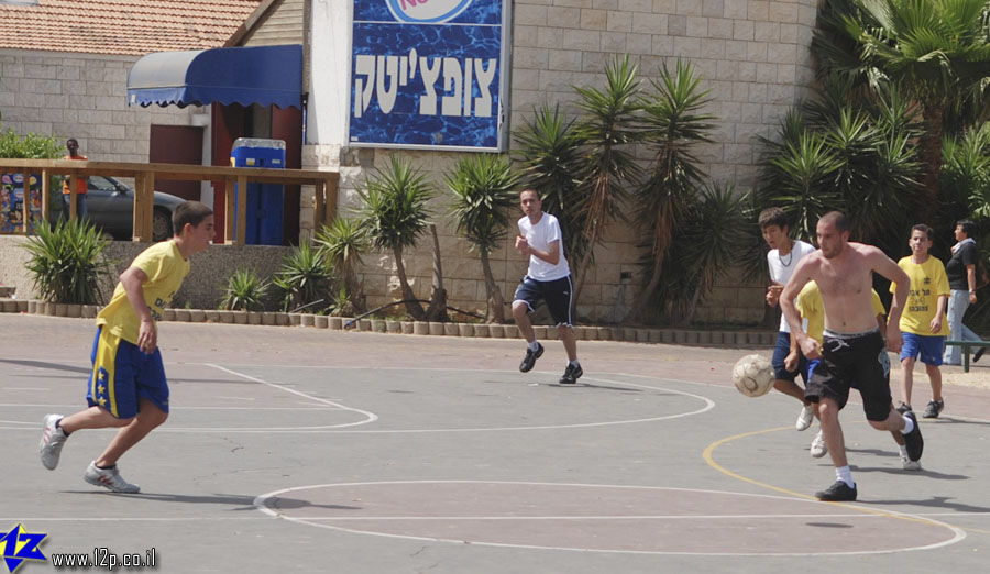 צולם על ידי השחקן ה-12 - כל הזכויות שמורות