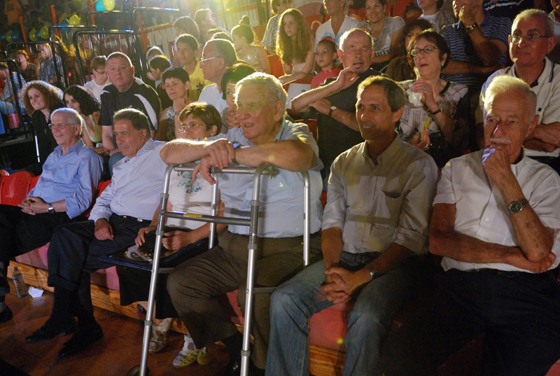 צולם על ידי השחקן ה-12 - כל הזכויות שמורות