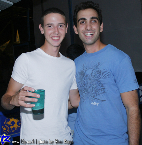 צולם על ידי השחקן ה-12 - כל הזכויות שמורות