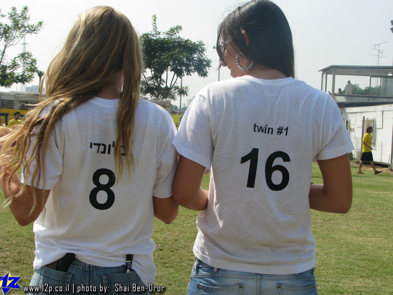 צולם על ידי השחקן ה-12 - כל הזכויות שמורות