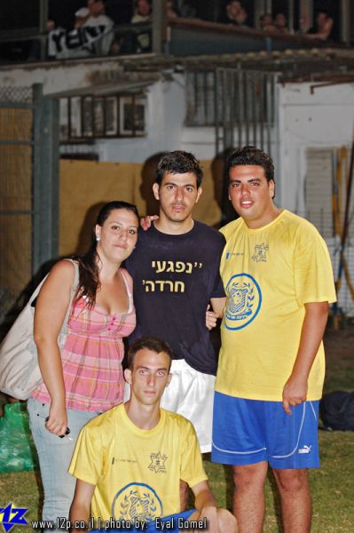 צולם על ידי השחקן ה-12 - כל הזכויות שמורות
