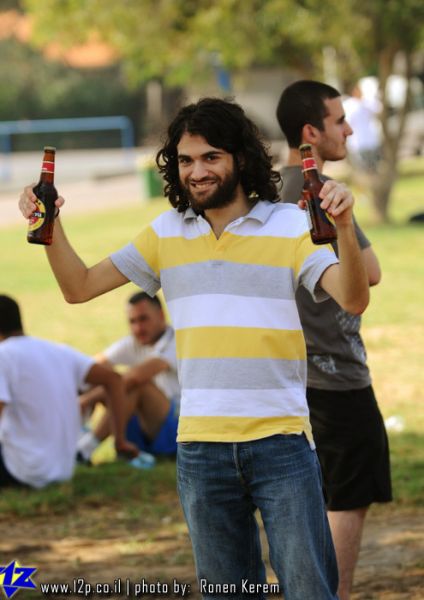 צולם על ידי השחקן ה-12 - כל הזכויות שמורות