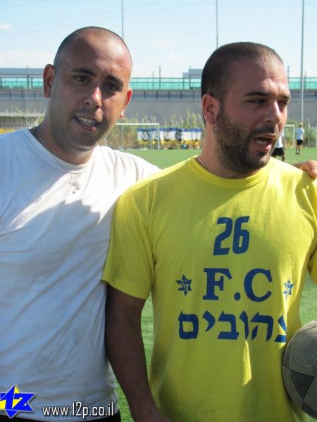 צולם על ידי השחקן ה-12 - כל הזכויות שמורות
