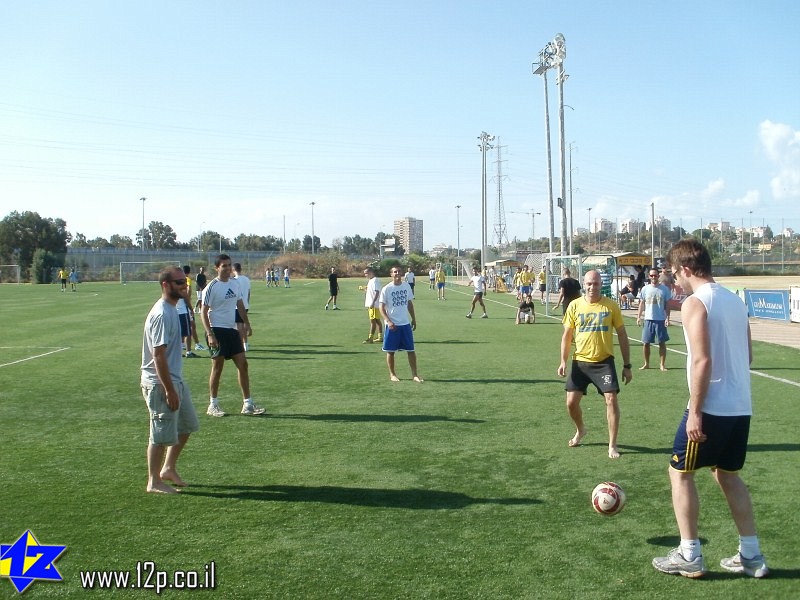 צולם על ידי השחקן ה-12 - כל הזכויות שמורות