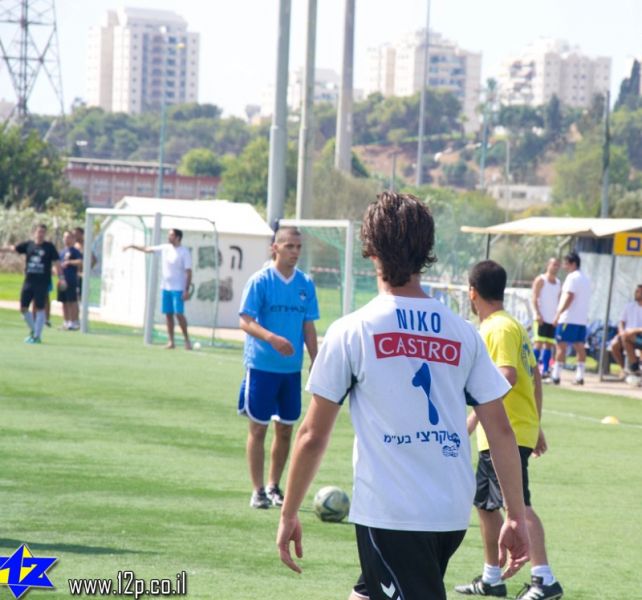 צולם על ידי השחקן ה-12 - כל הזכויות שמורות