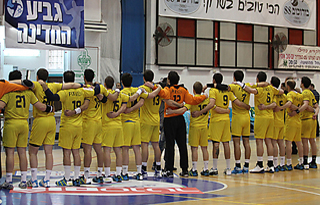 צולם על ידי השחקן ה-12 - כל הזכויות שמורות